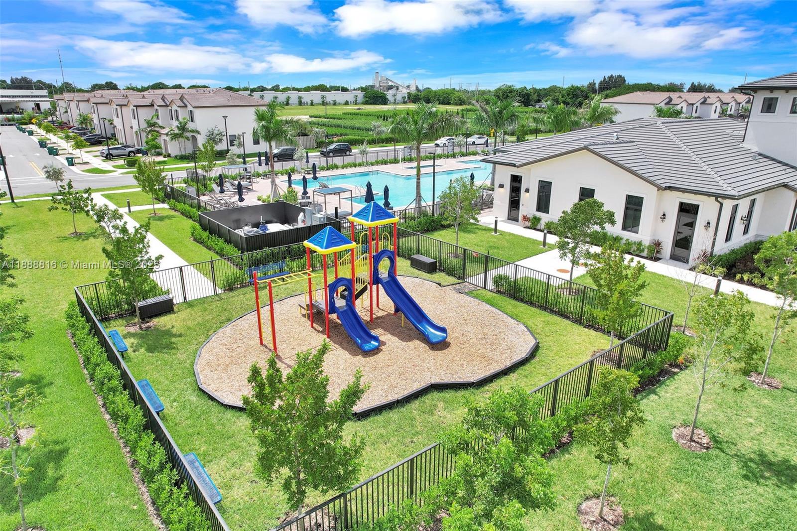 KENDALL ASSEMBLAGE SOUTH - Residential