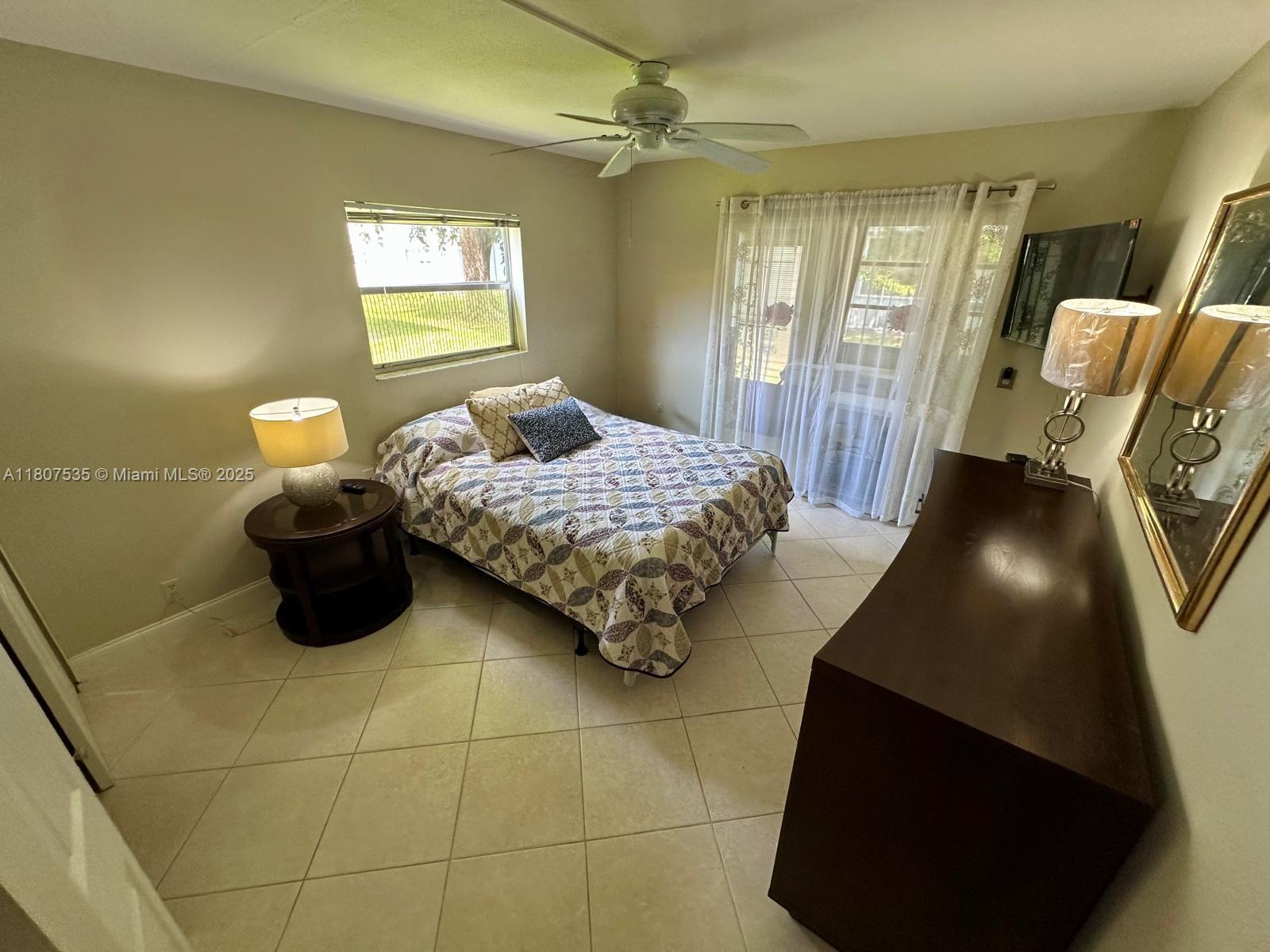 KINGS POINT SAXONY CONDOS - Residential Lease