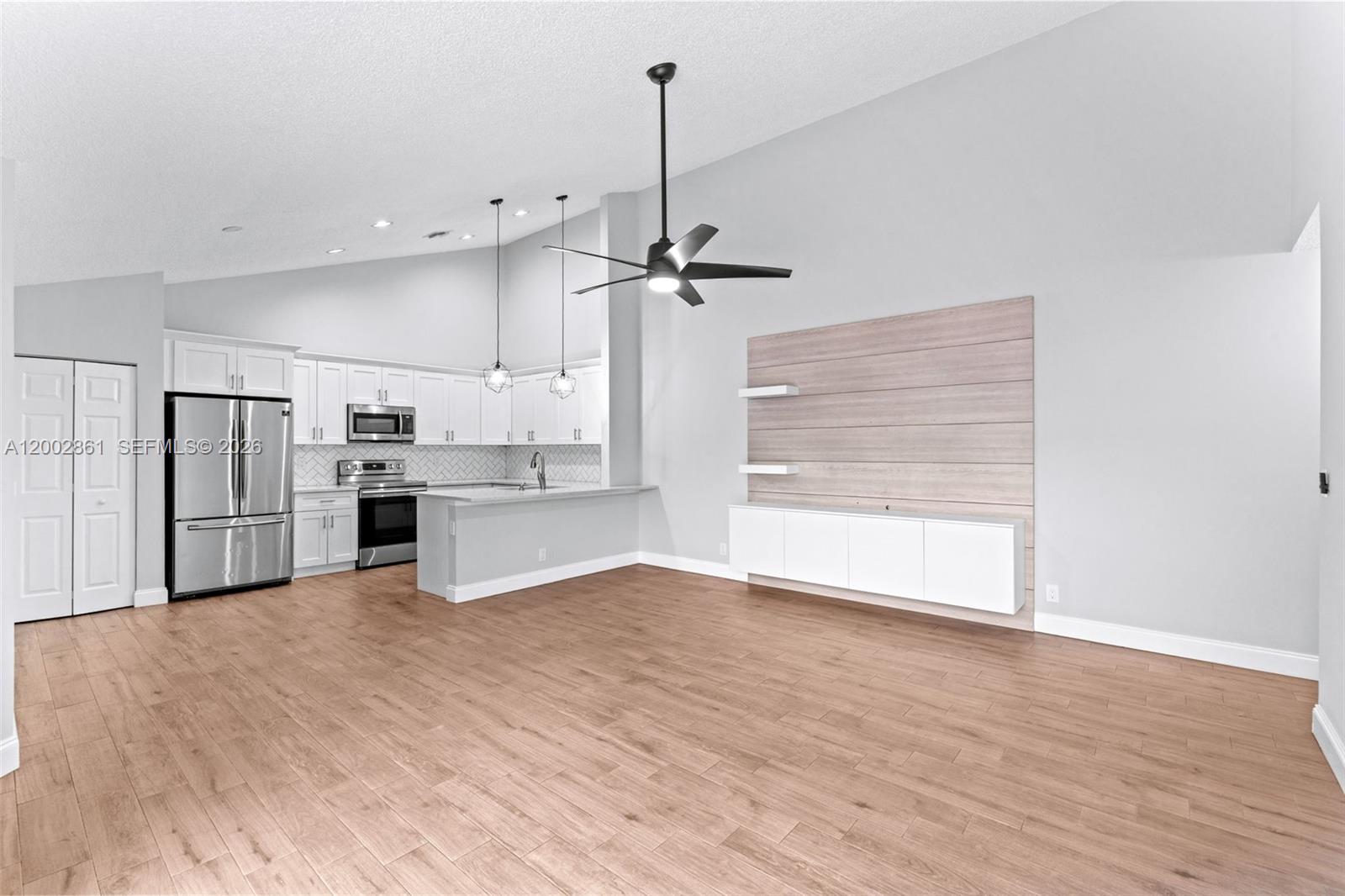 TIMBERLANE - Residential