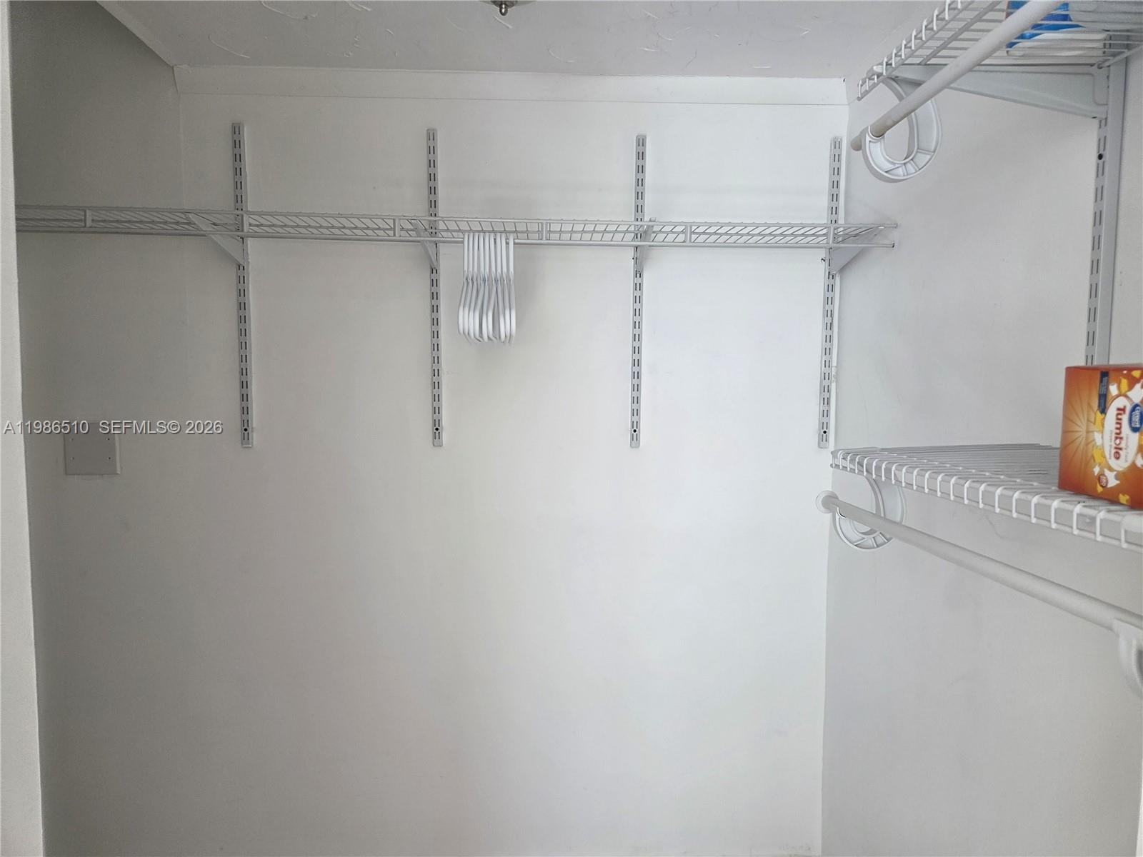 JADE WINDS GRP EASTER LIL - Residential Lease