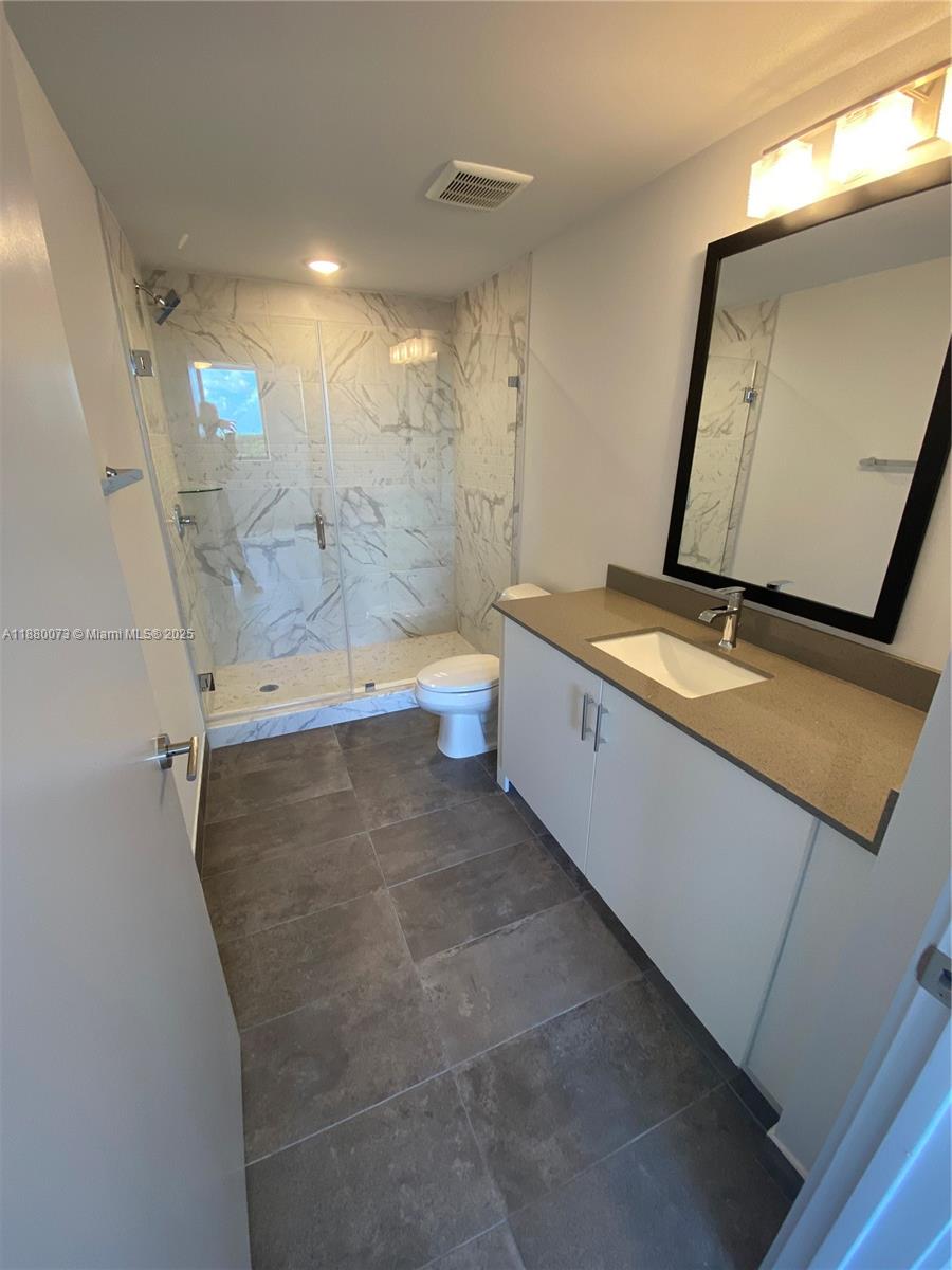 RAMBLEWOOD SOUTH - Residential Lease