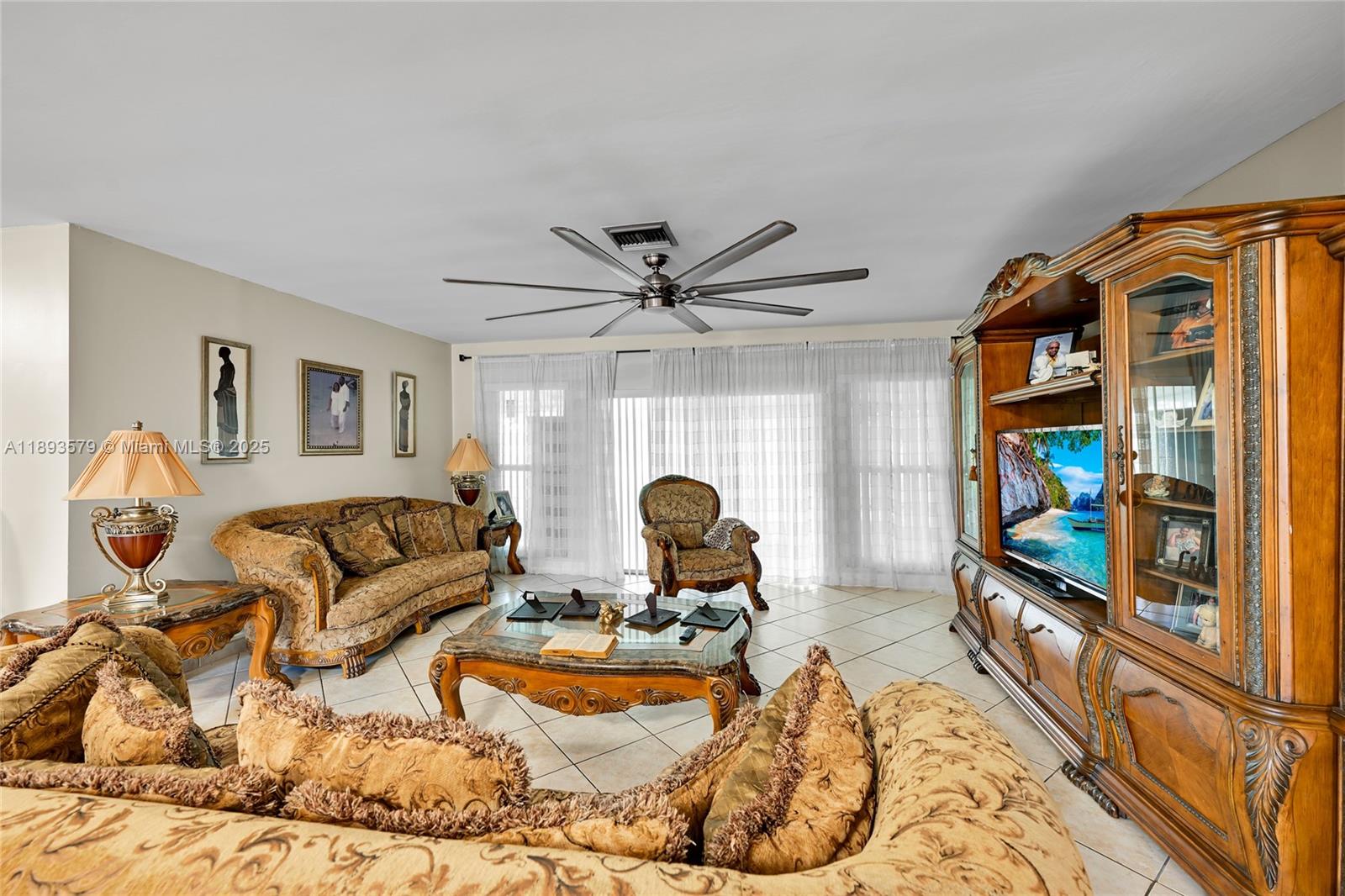 SIERRA MIRADA 1ST ADDN - Residential