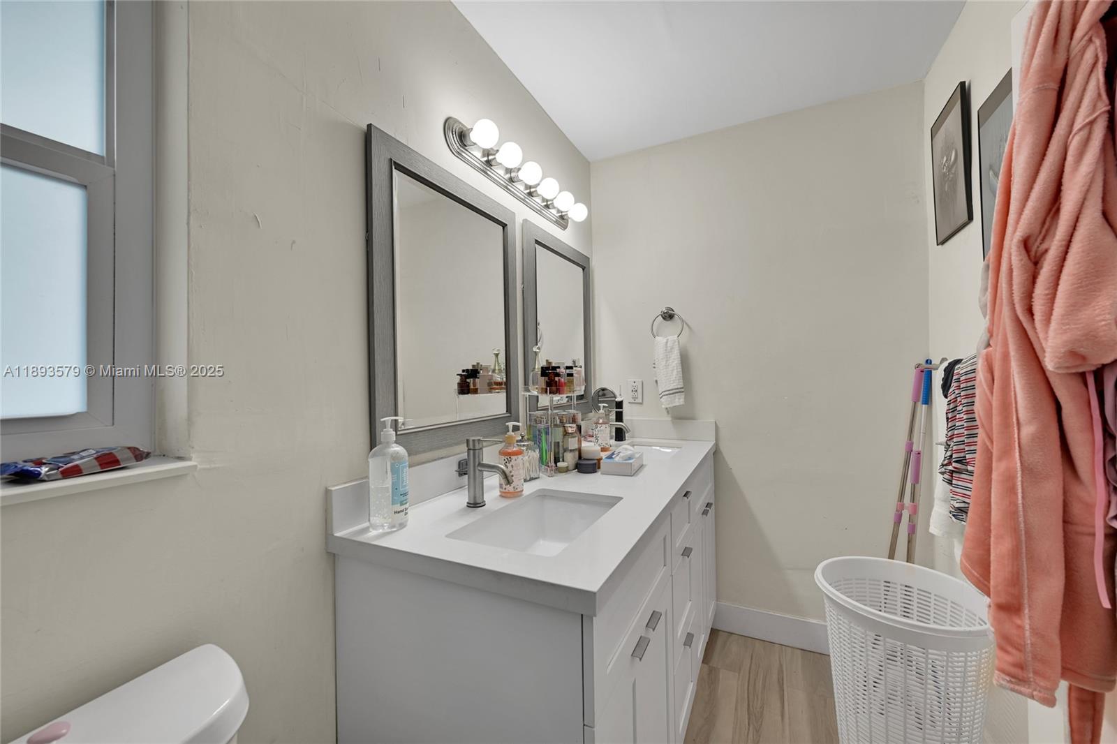 SIERRA MIRADA 1ST ADDN - Residential
