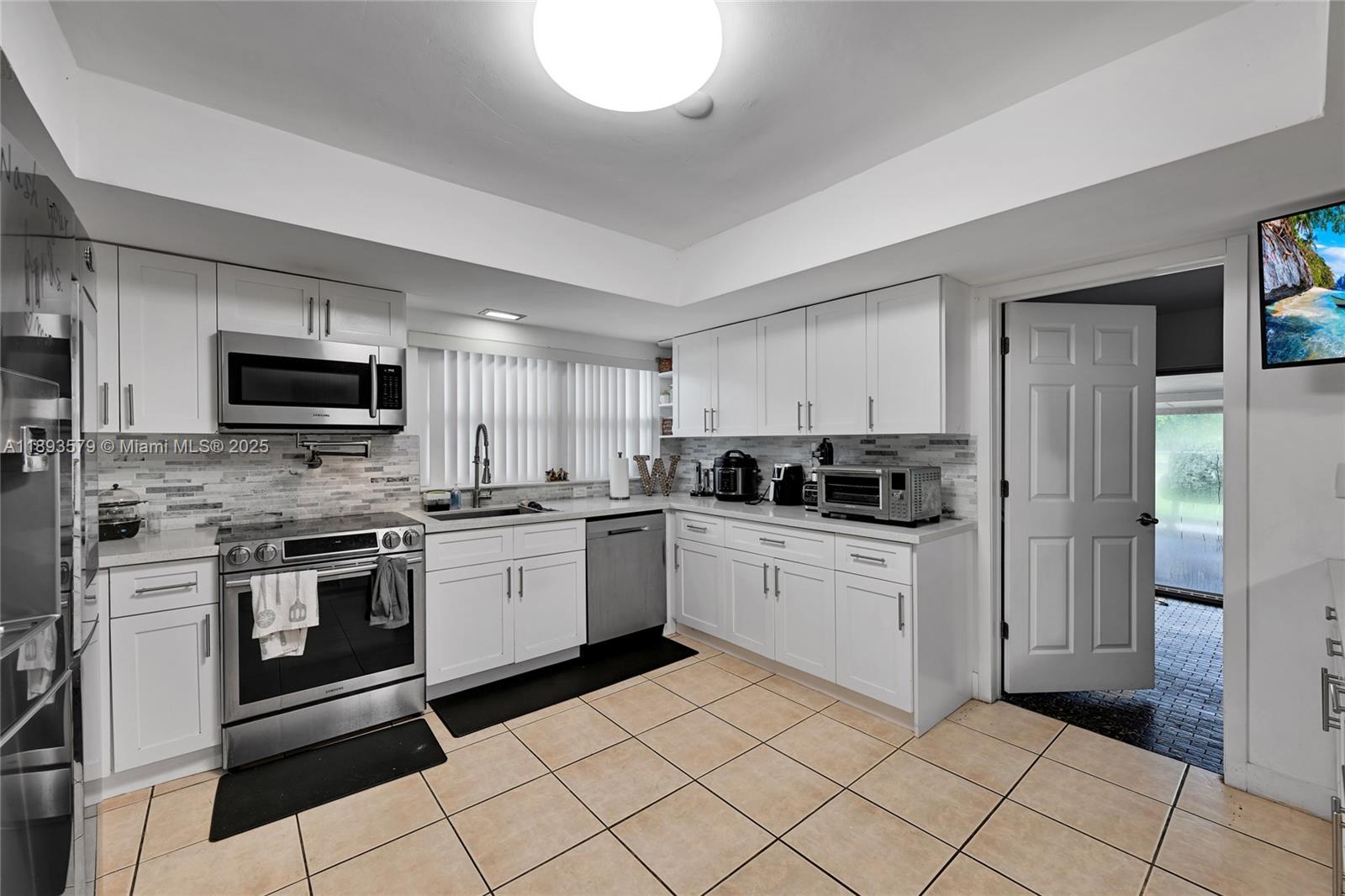 SIERRA MIRADA 1ST ADDN - Residential