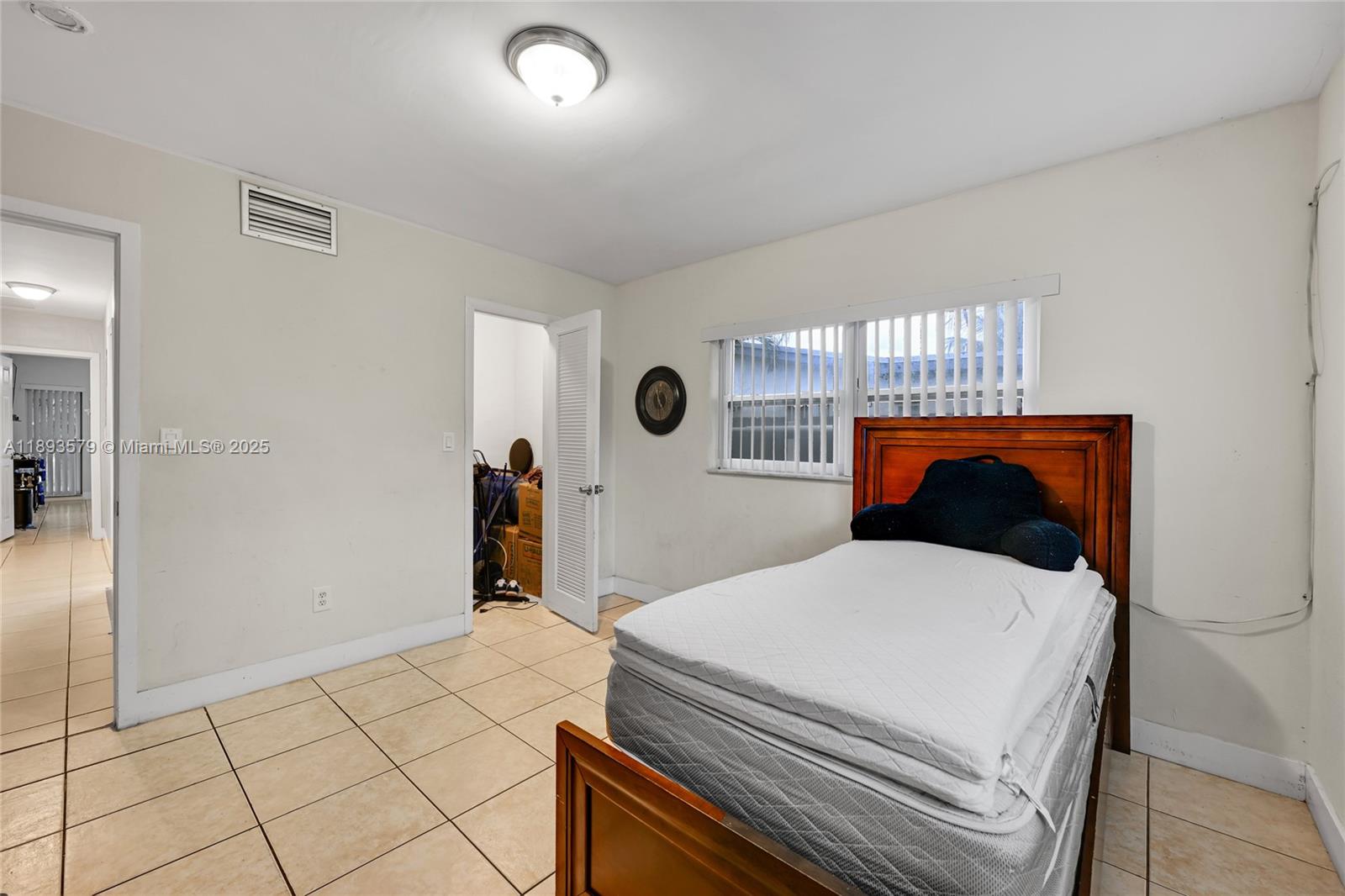 SIERRA MIRADA 1ST ADDN - Residential