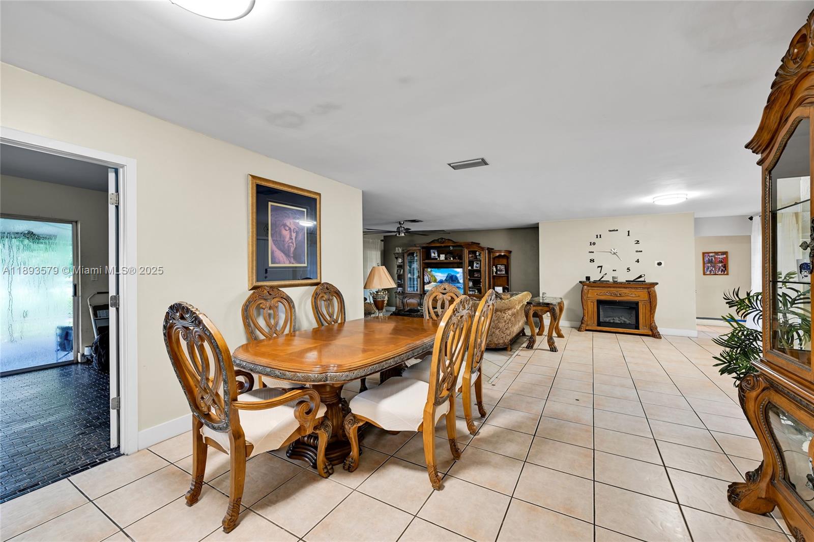 SIERRA MIRADA 1ST ADDN - Residential