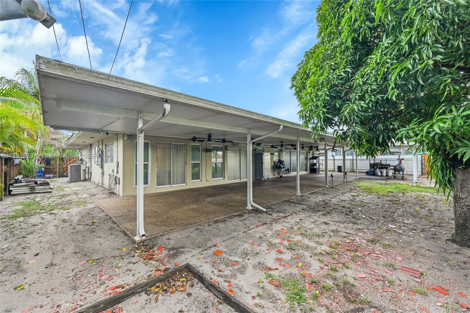 SIERRA MIRADA 1ST ADDN - Residential