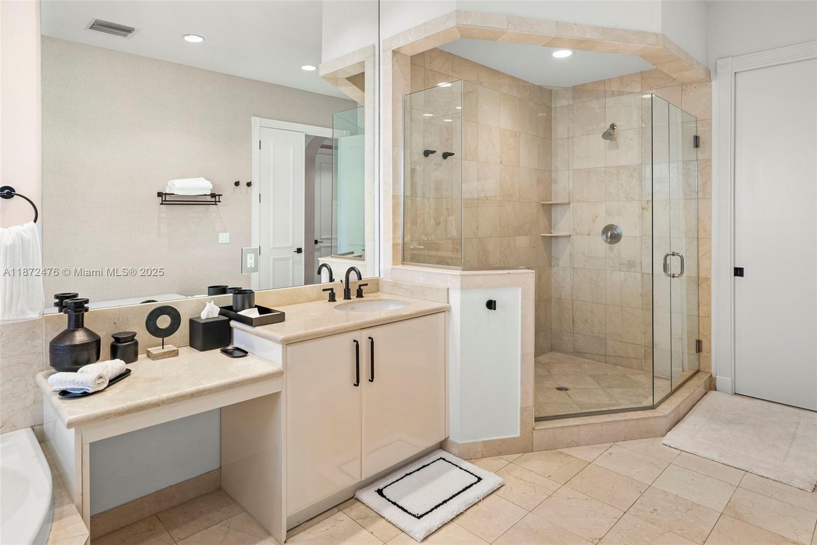 AVENTURA 14TH ADDN - Residential Lease