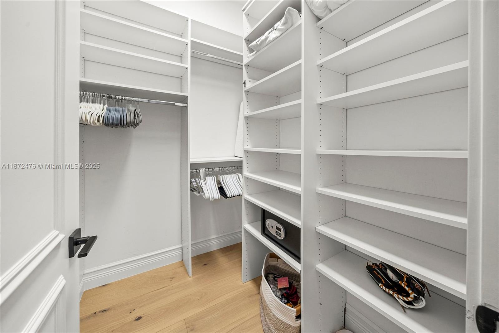 AVENTURA 14TH ADDN - Residential Lease