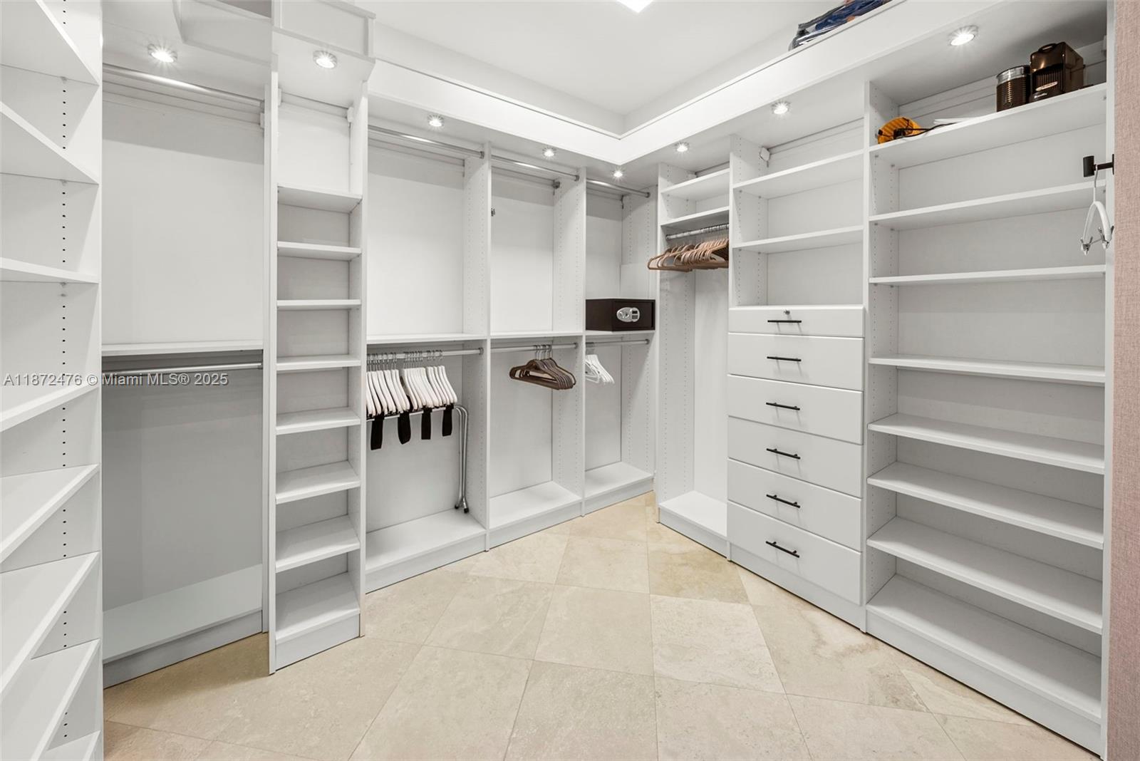 AVENTURA 14TH ADDN - Residential Lease