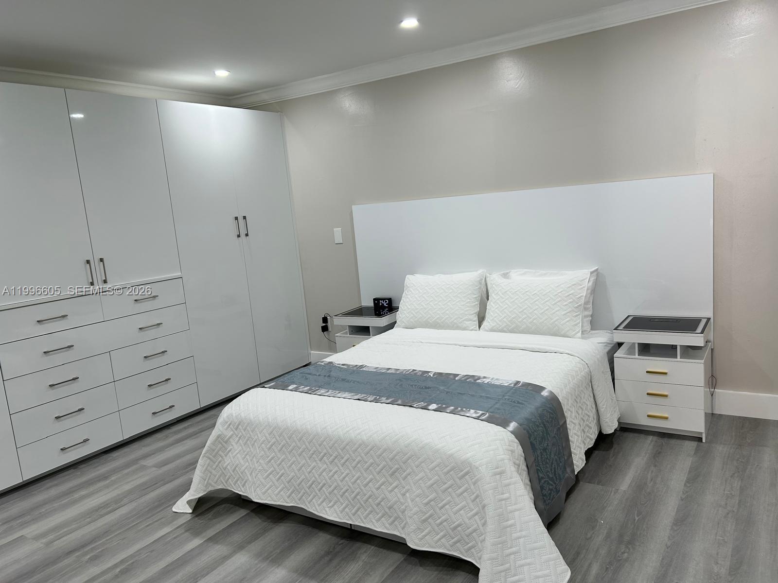 FLAGLER HILLS SUB - Residential Lease