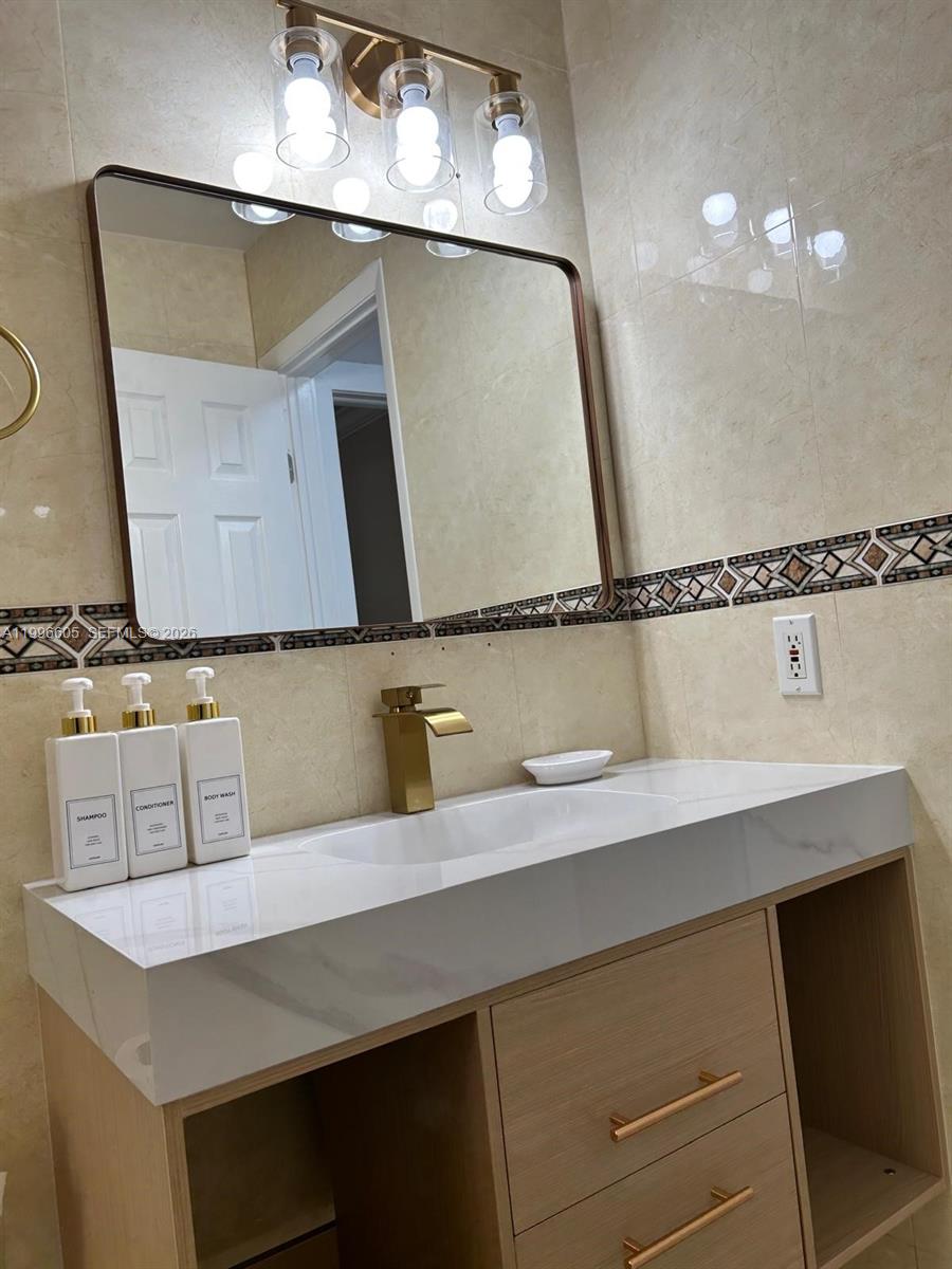 FLAGLER HILLS SUB - Residential Lease