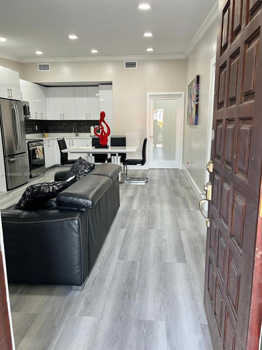 FLAGLER HILLS SUB - Residential Lease