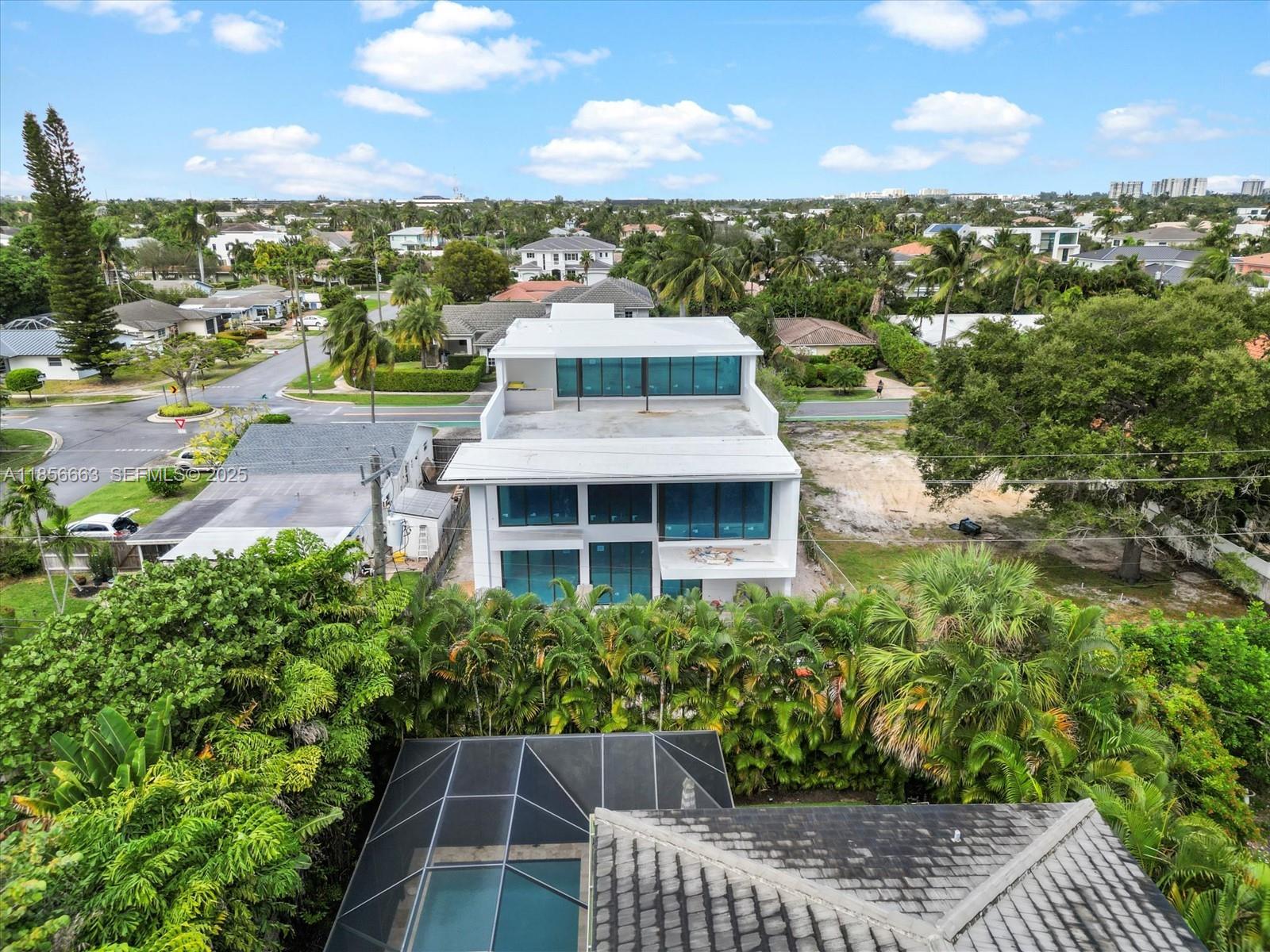 KINGS COURT - Residential