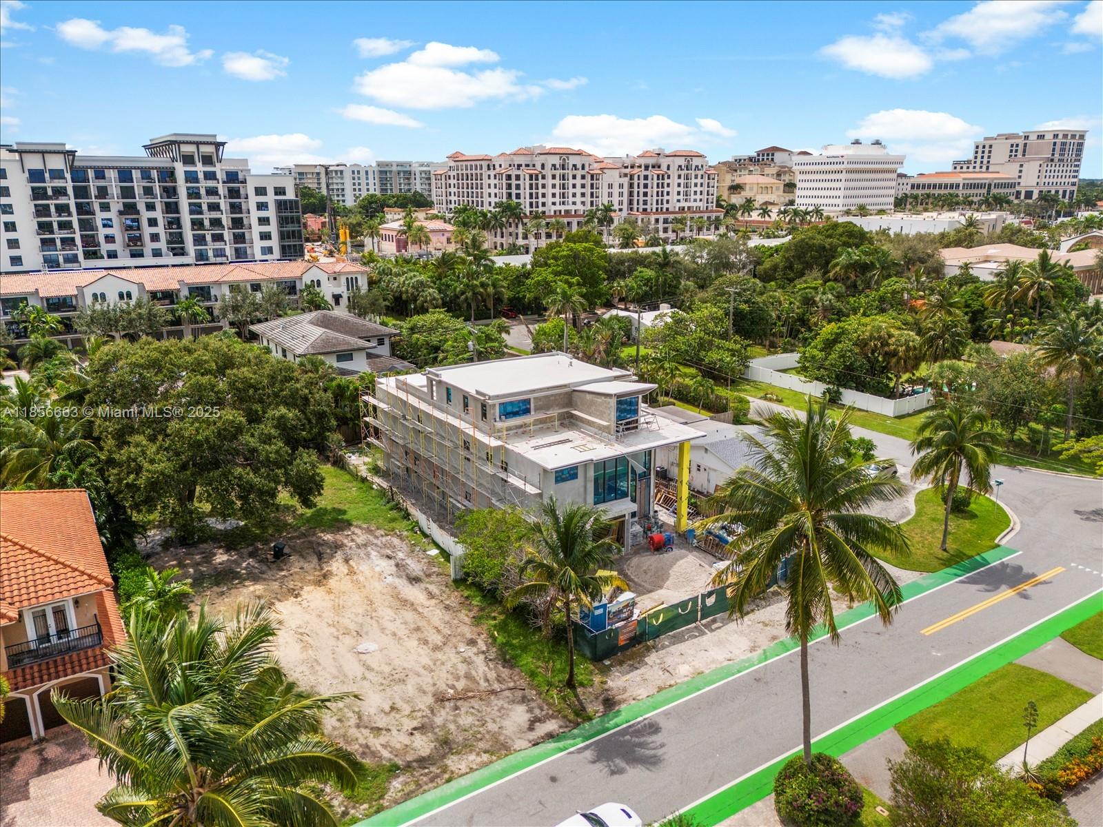 KINGS COURT - Residential