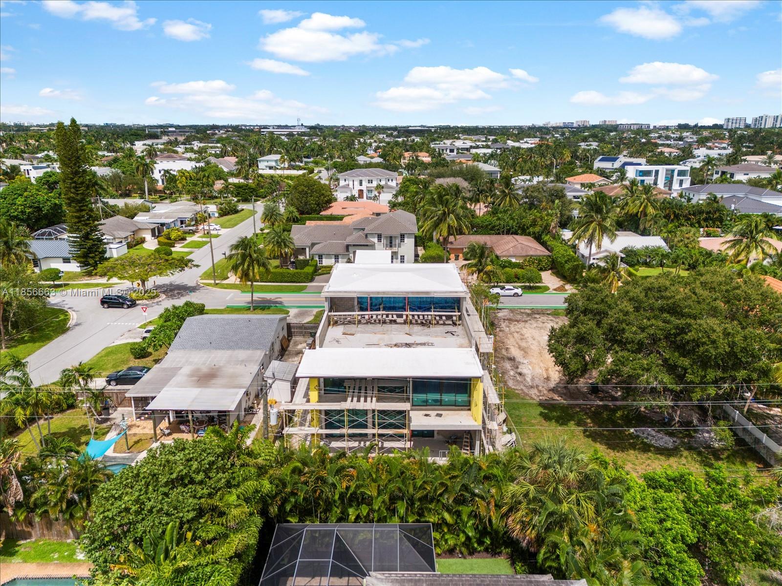 KINGS COURT - Residential