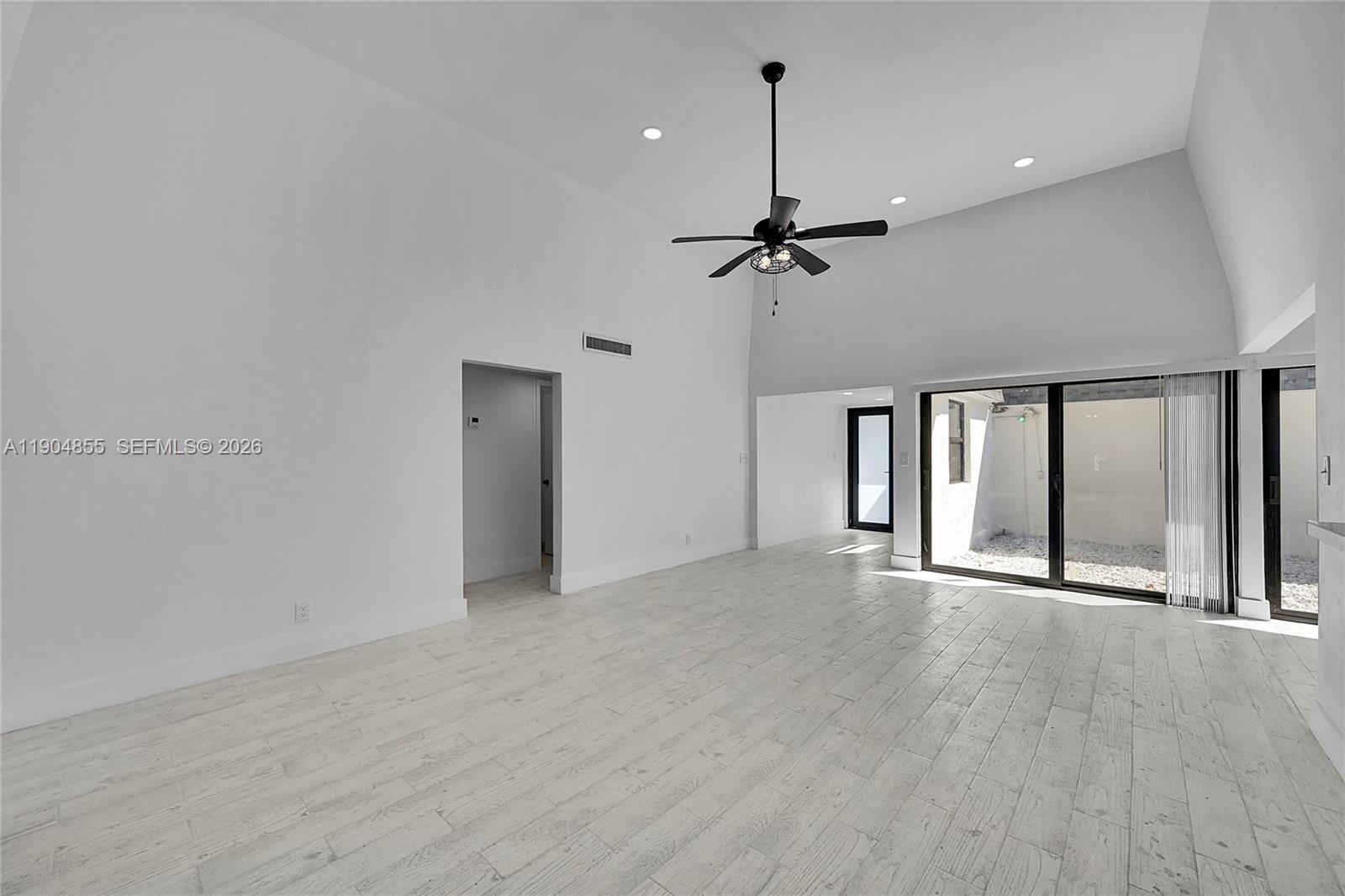 WOODLANDS SEC SEVEN - Residential