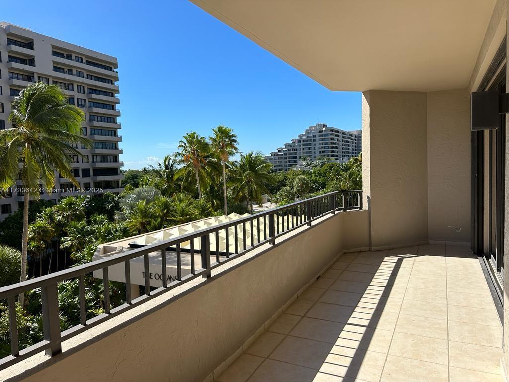 251 Crandon Blvd 430, Key Biscayne, Miami-Dade County, Florida - 3 Bedrooms  
3 Bathrooms - 
