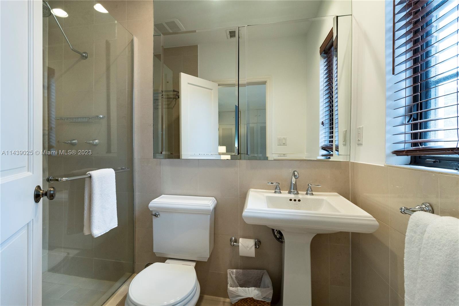 BEACH VIEW - Residential