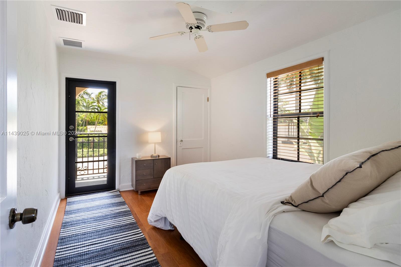 BEACH VIEW - Residential