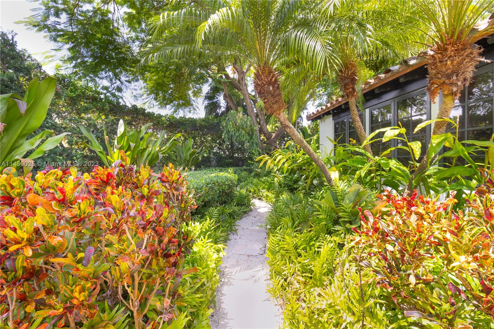 BEACH VIEW - Residential