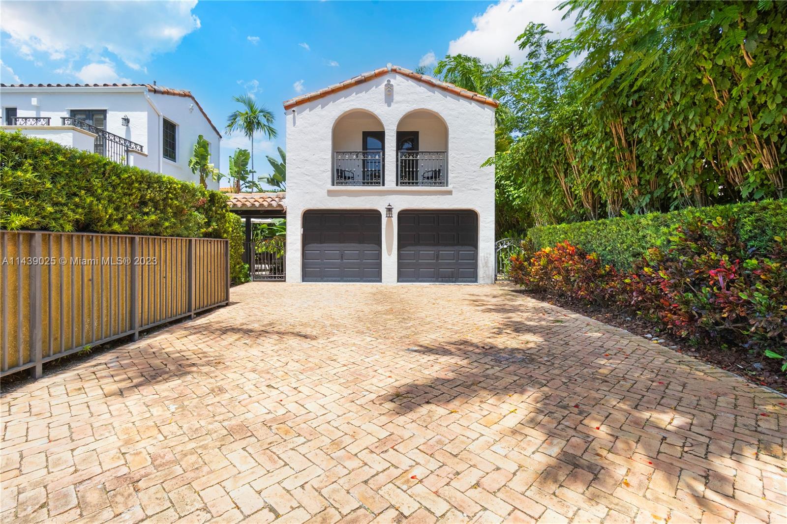 BEACH VIEW - Residential