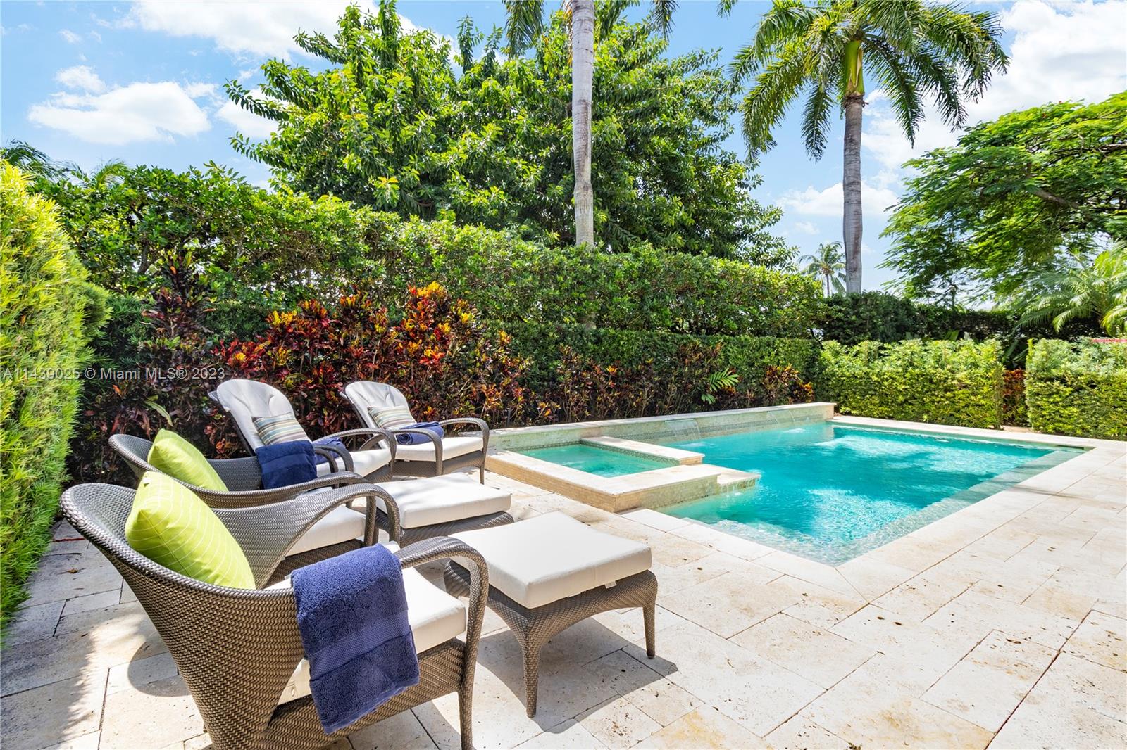 BEACH VIEW - Residential