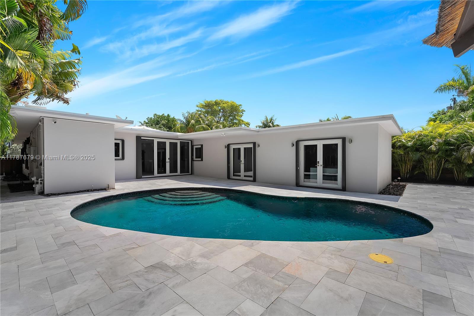 HIBISCUS ISLAND - Residential Lease