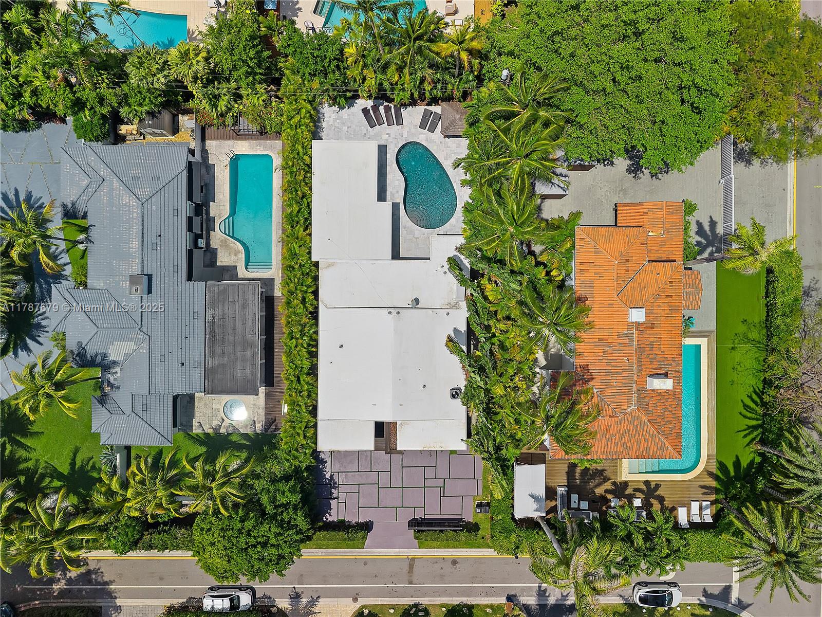 HIBISCUS ISLAND - Residential Lease