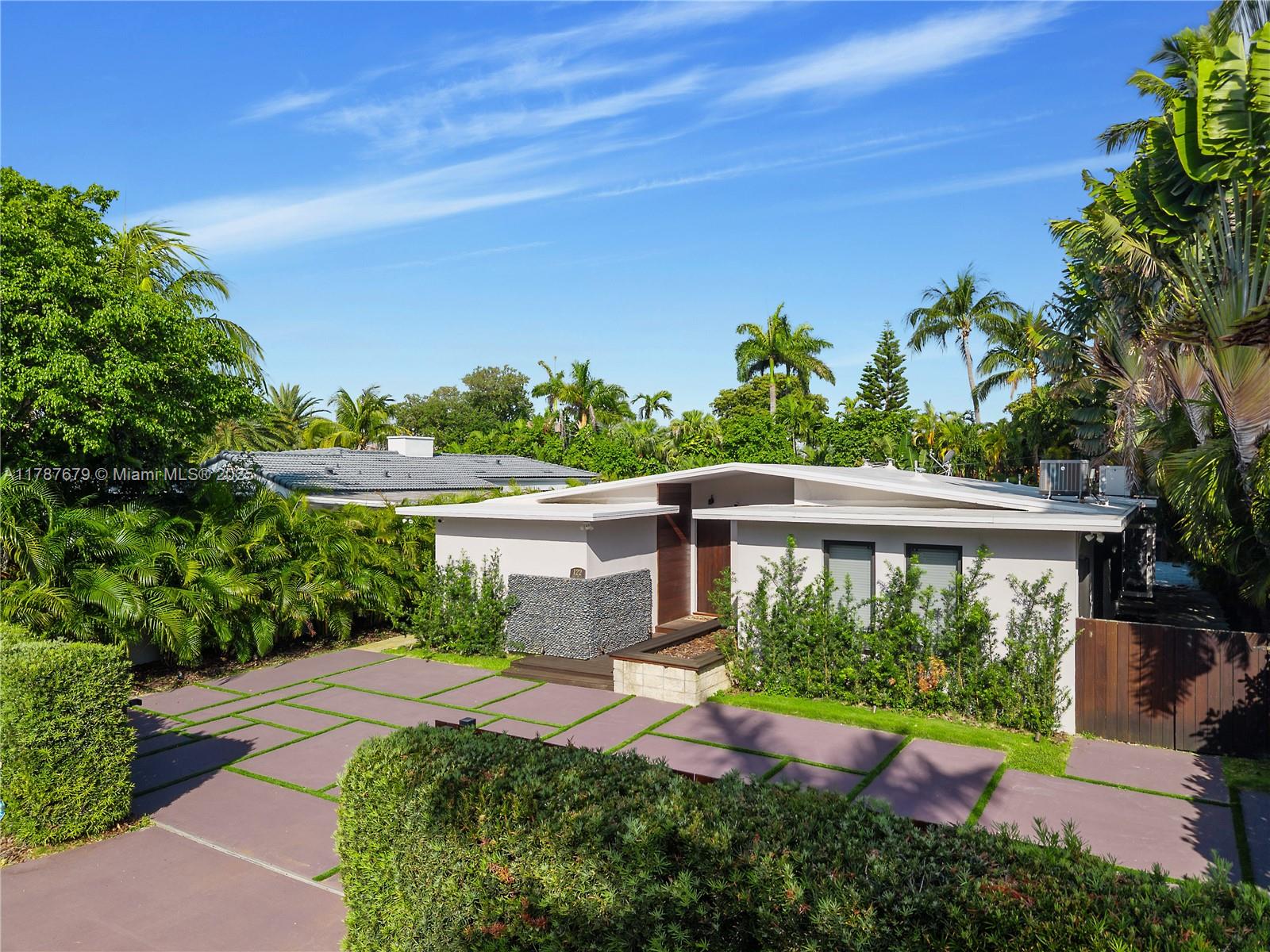 HIBISCUS ISLAND - Residential Lease