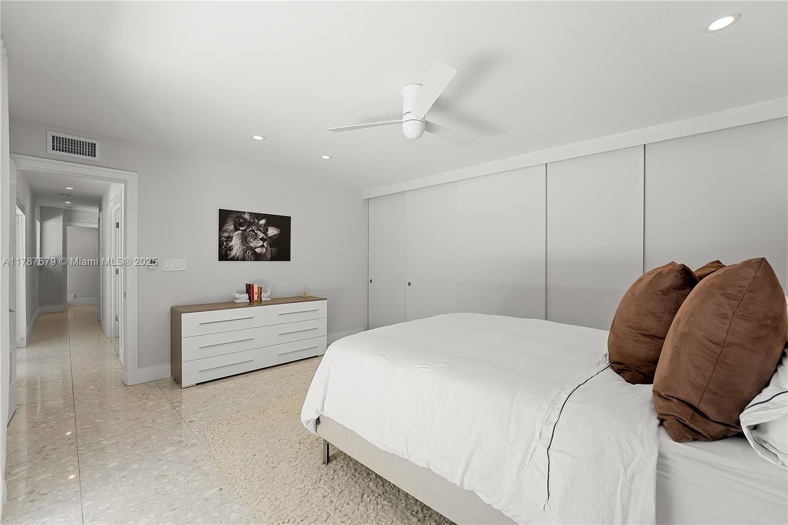 HIBISCUS ISLAND - Residential Lease