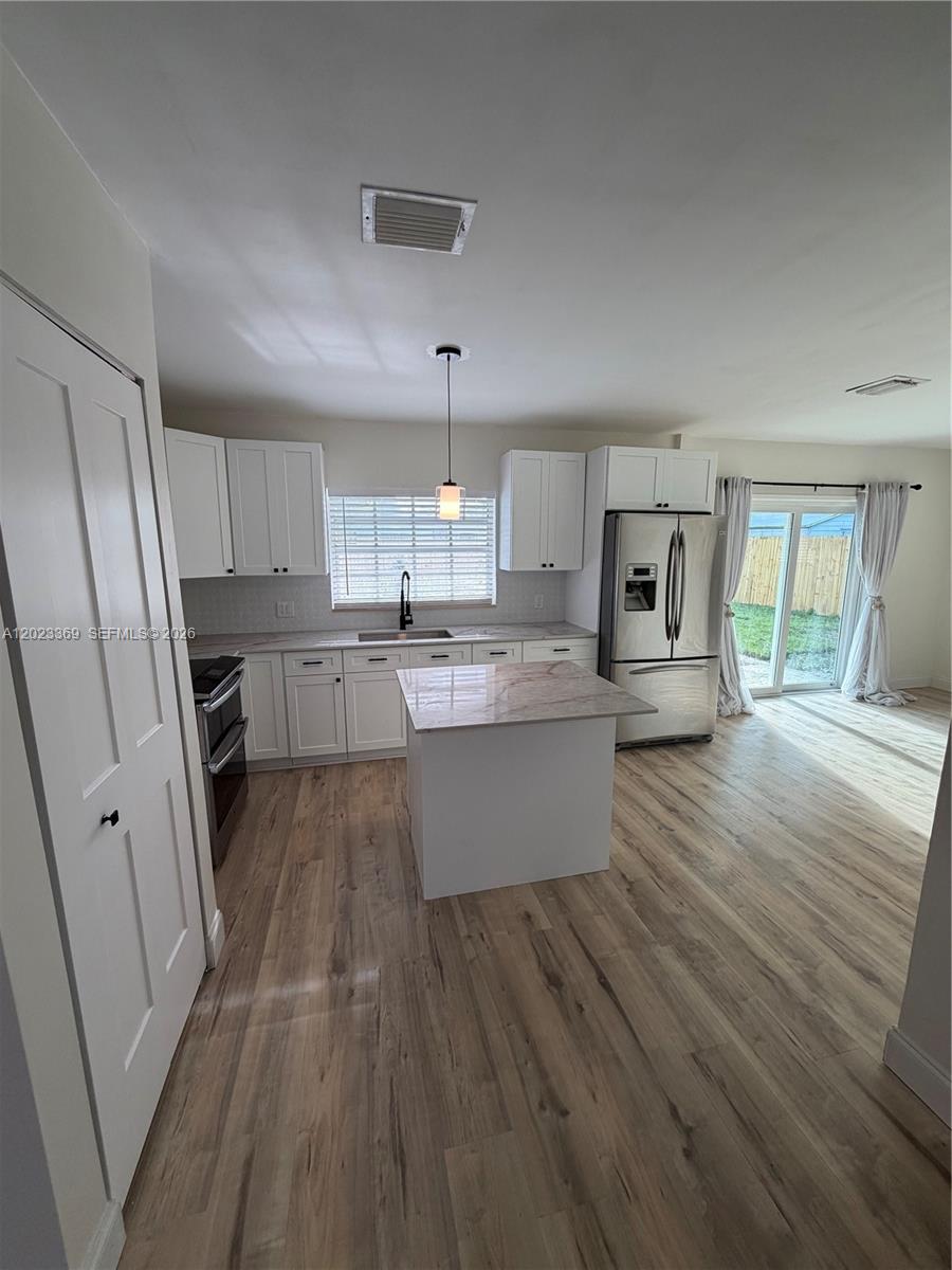 KENDALL GREEN SEC - Residential