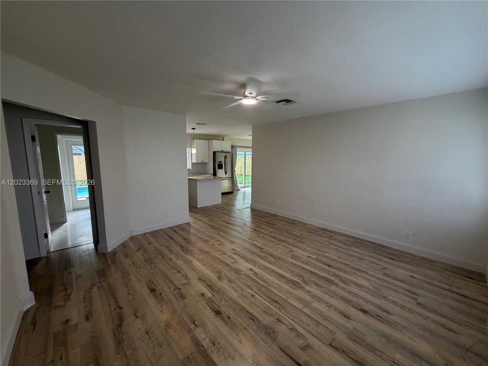 KENDALL GREEN SEC - Residential