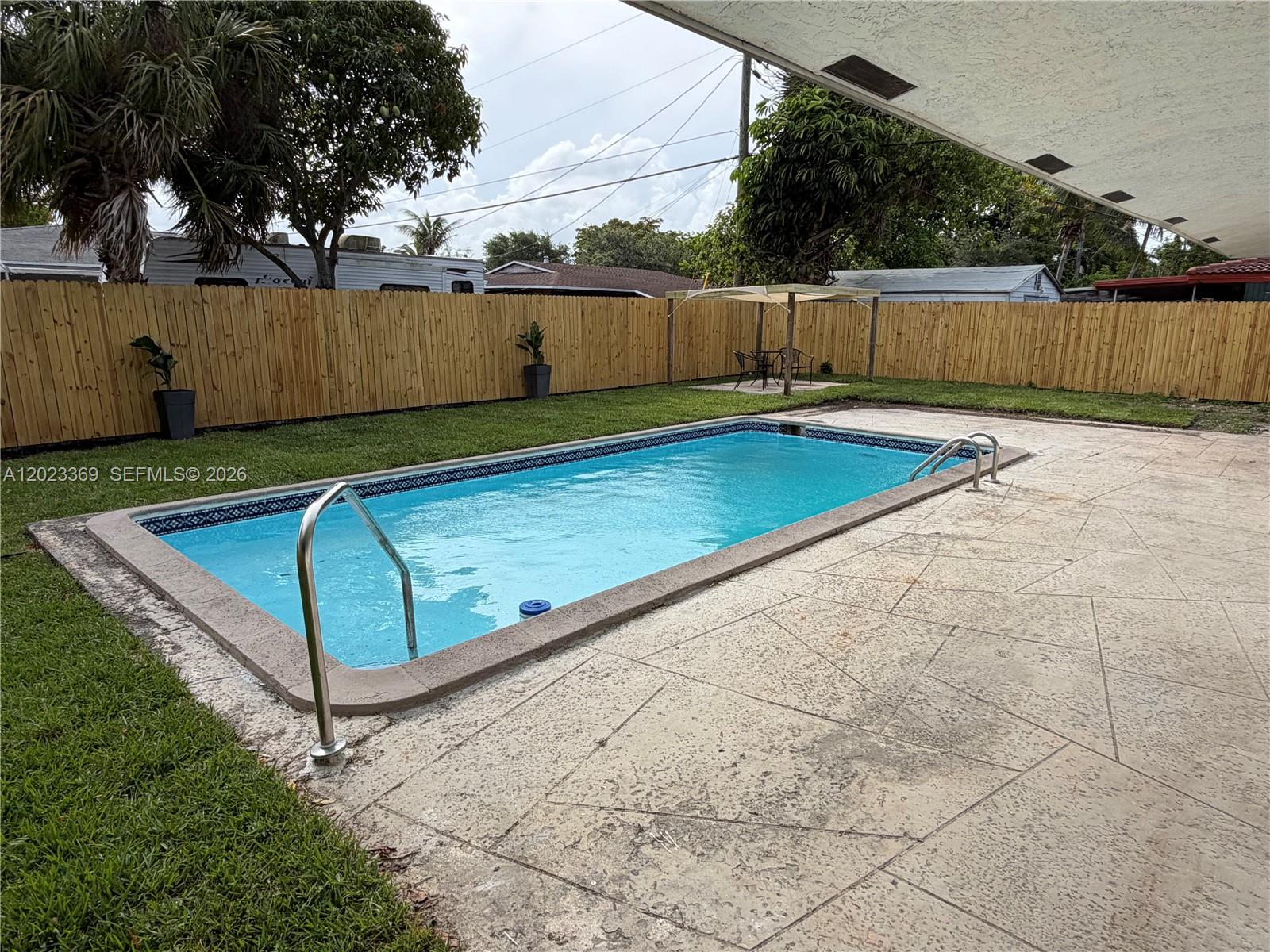 KENDALL GREEN SEC - Residential