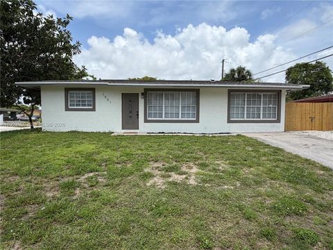 Photo of 1901 NW 1st Ave, Pompano Beach, FL 33060 (MLS # A12023369)
