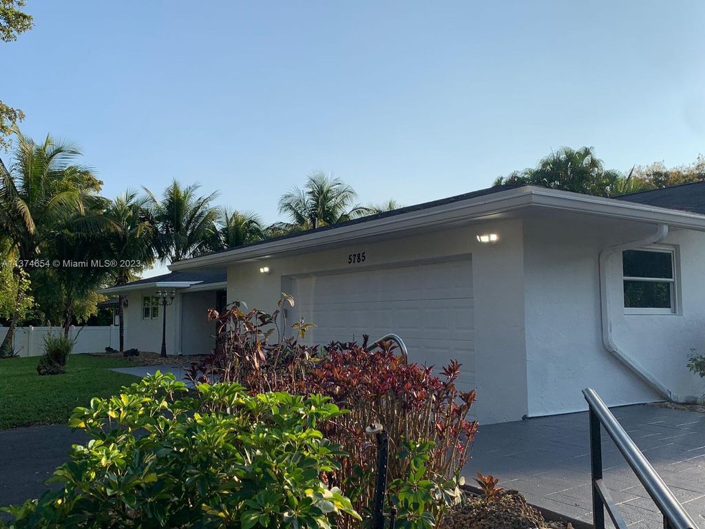 Photo of 5785 SW 160th Ave, Southwest Ranches, FL 33331 (MLS # A11374654)