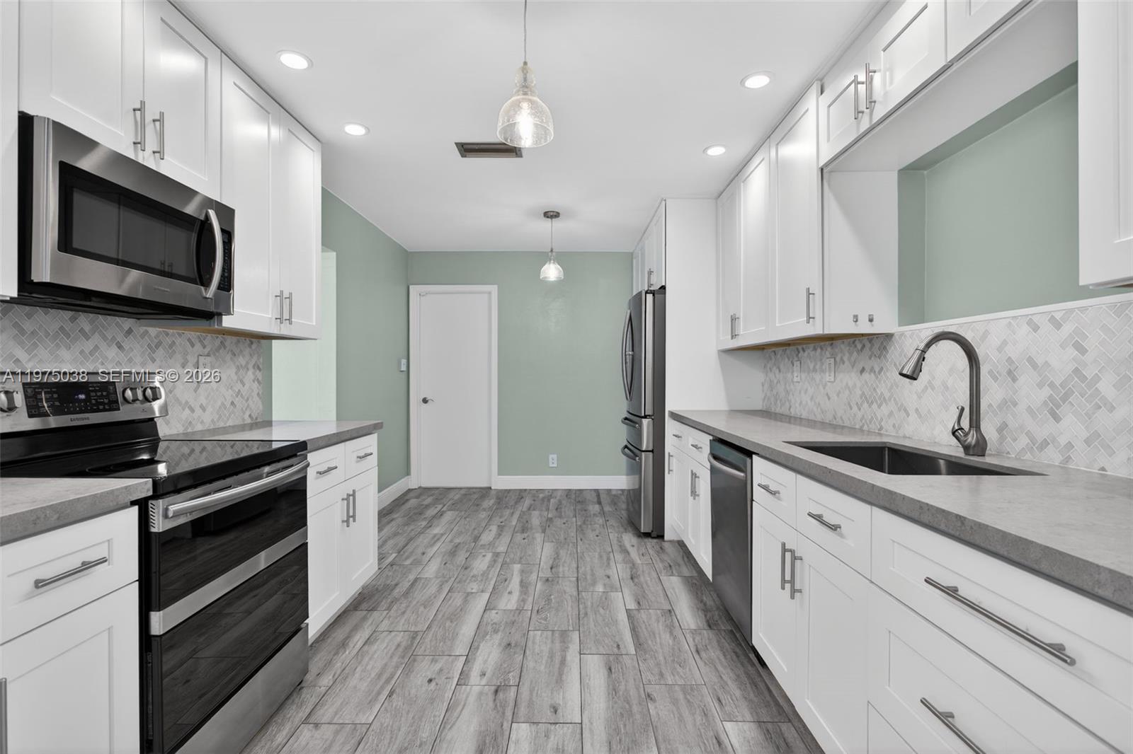 VANGUARD VILLAGE IN THE - Residential Lease