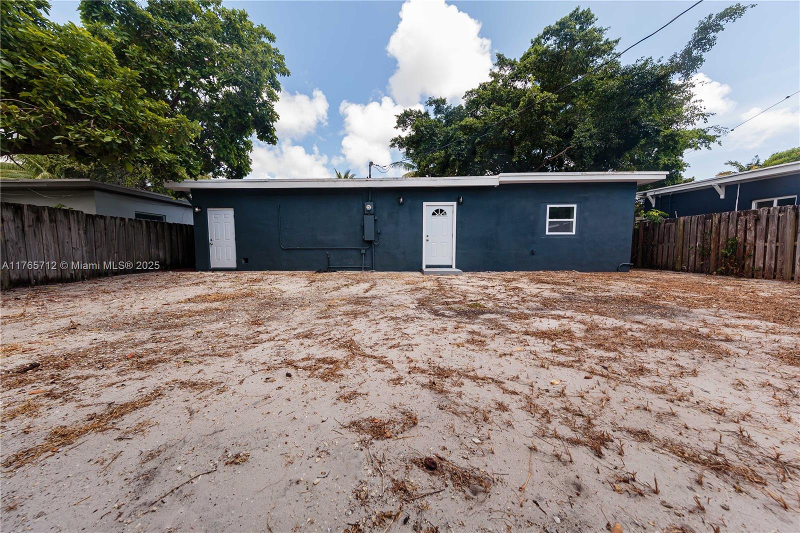 WEST MIAMI SHORES SEC D - Residential