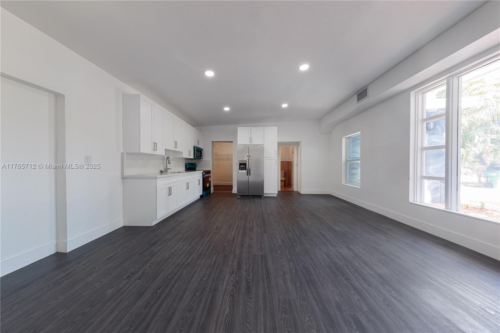 WEST MIAMI SHORES SEC D - Residential