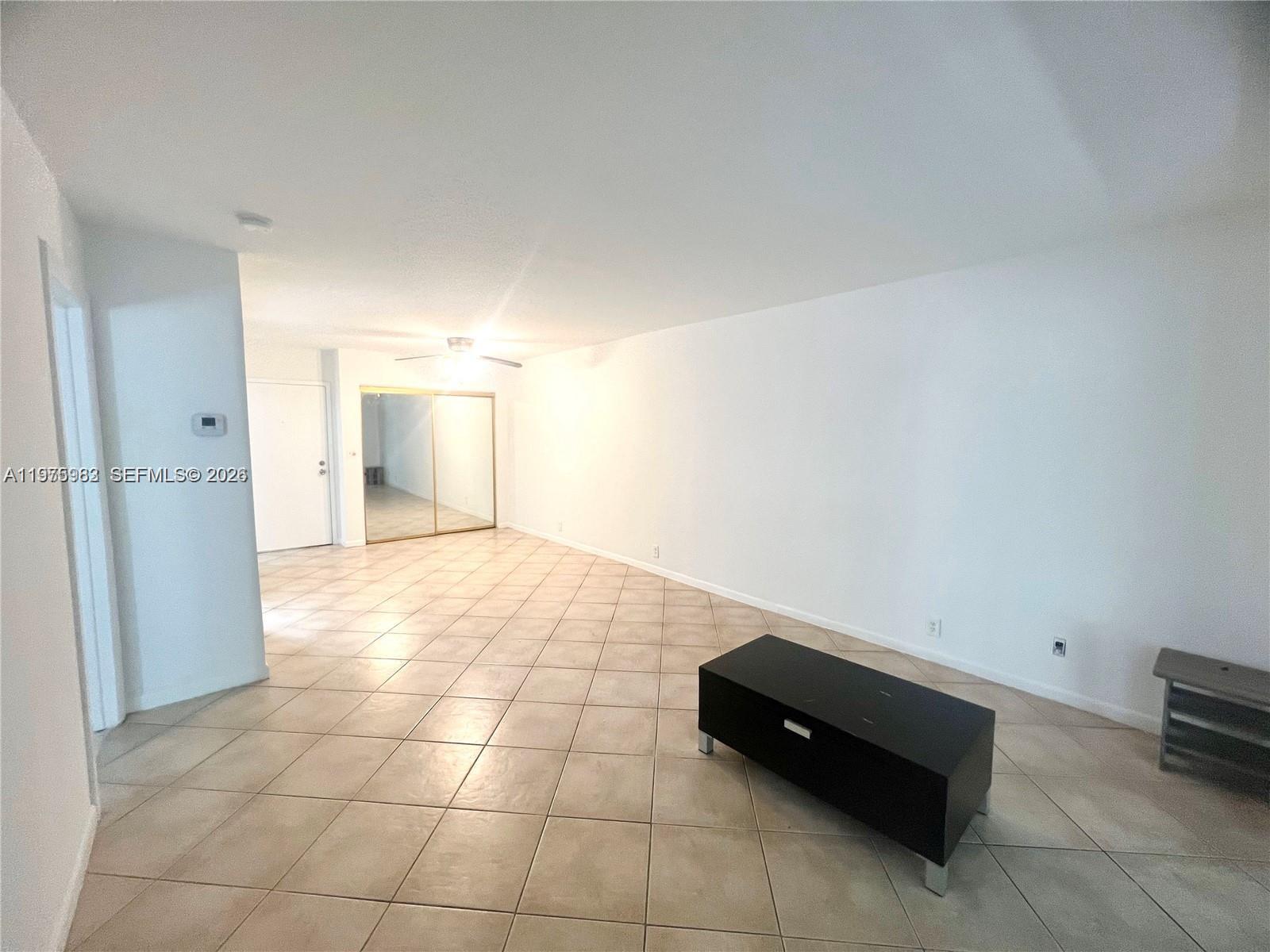 OAKLAND SHORES CONDOMINIU - Residential Lease