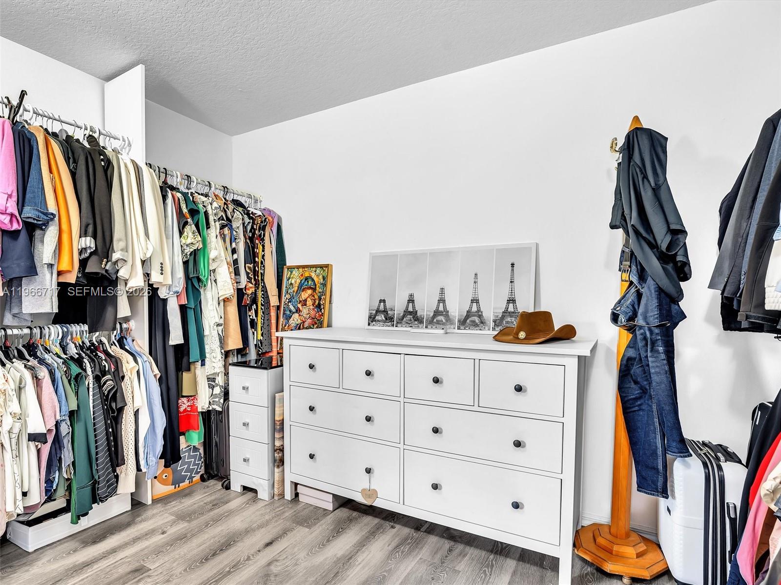 SECTOR 2-PARCELS 1 2 3 4 - Residential