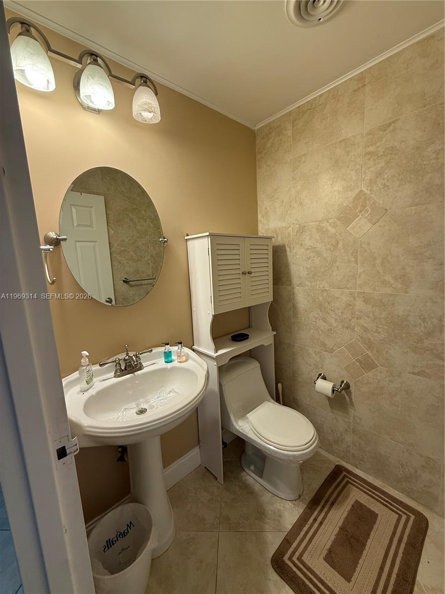 KINGS POINT TUSCANY CONDO - Residential