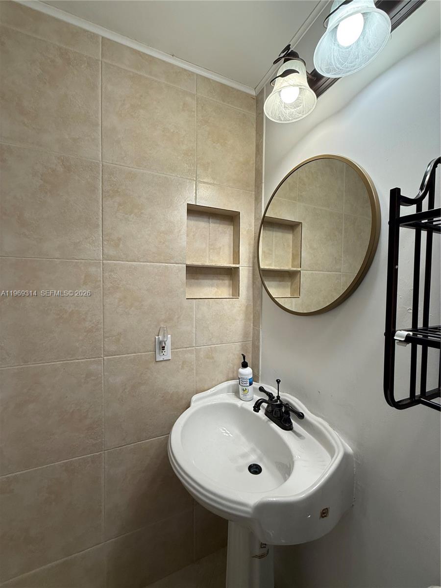 KINGS POINT TUSCANY CONDO - Residential