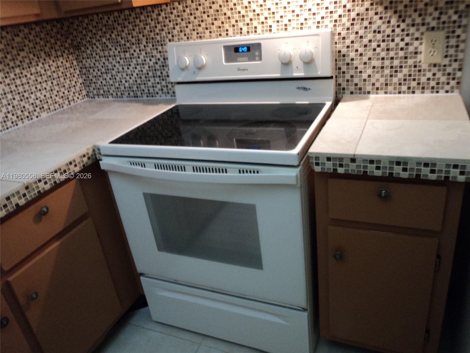 HALLANDALE GARDENS CONDO - Residential