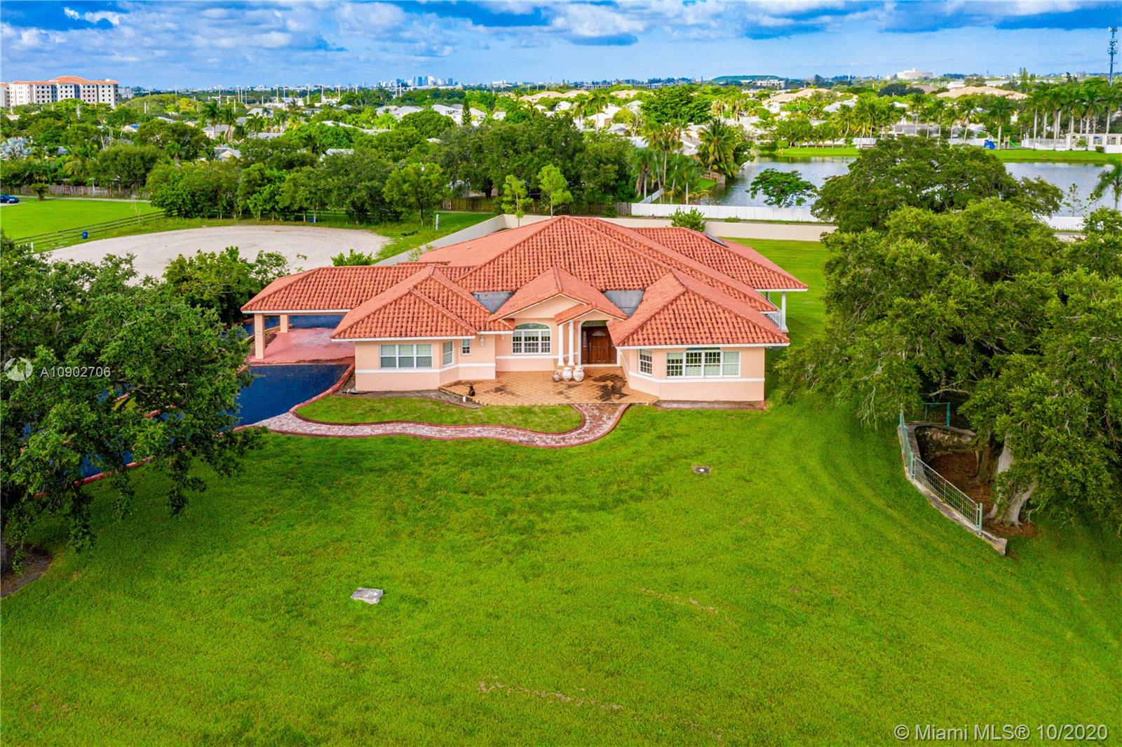 BOGGS COUNTRY ACRES - Residential