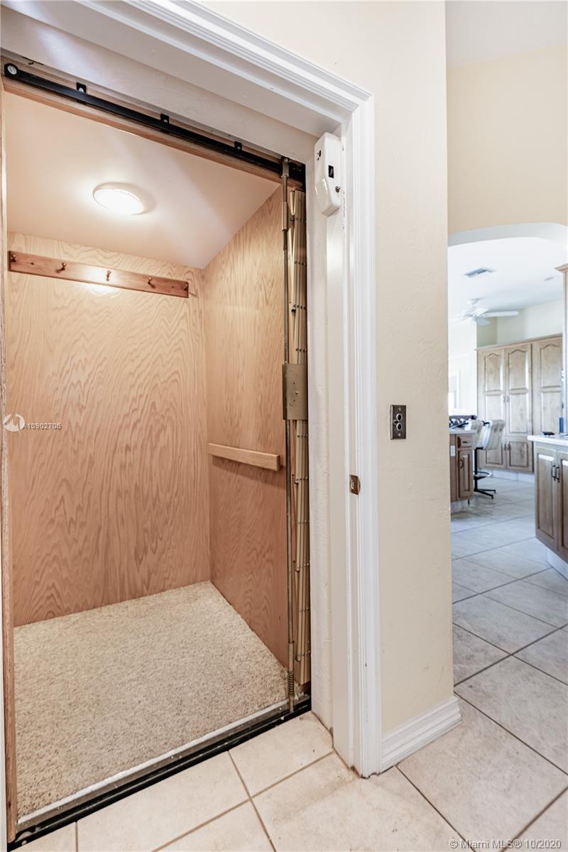 BOGGS COUNTRY ACRES - Residential