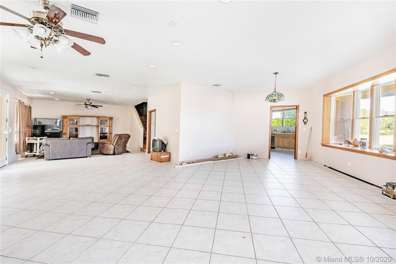 BOGGS COUNTRY ACRES - Residential