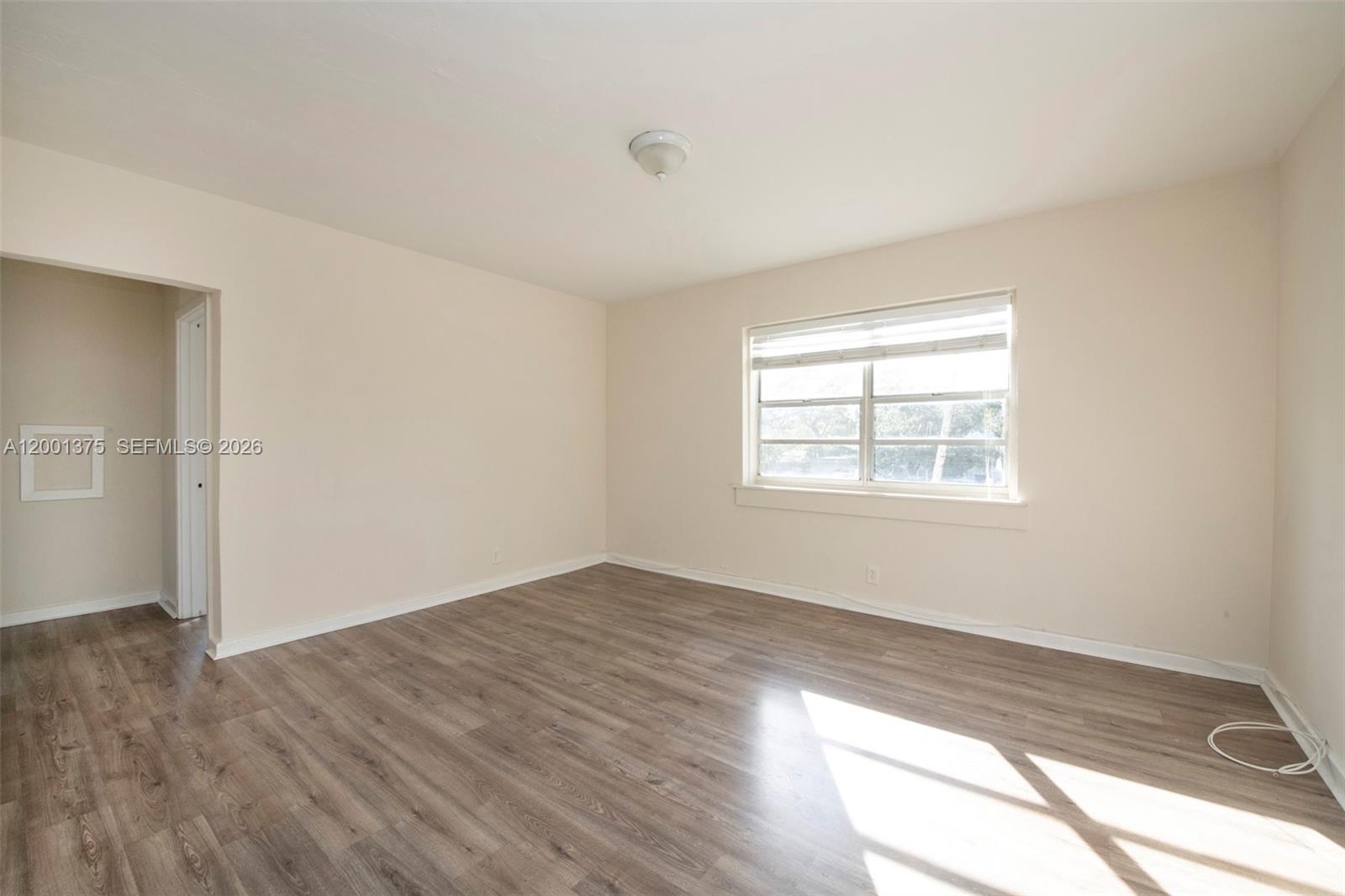 EIGHT AVE MANORS PLAT - Residential Lease