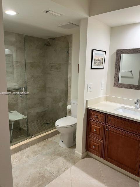 12524 Shoreline Dr 104