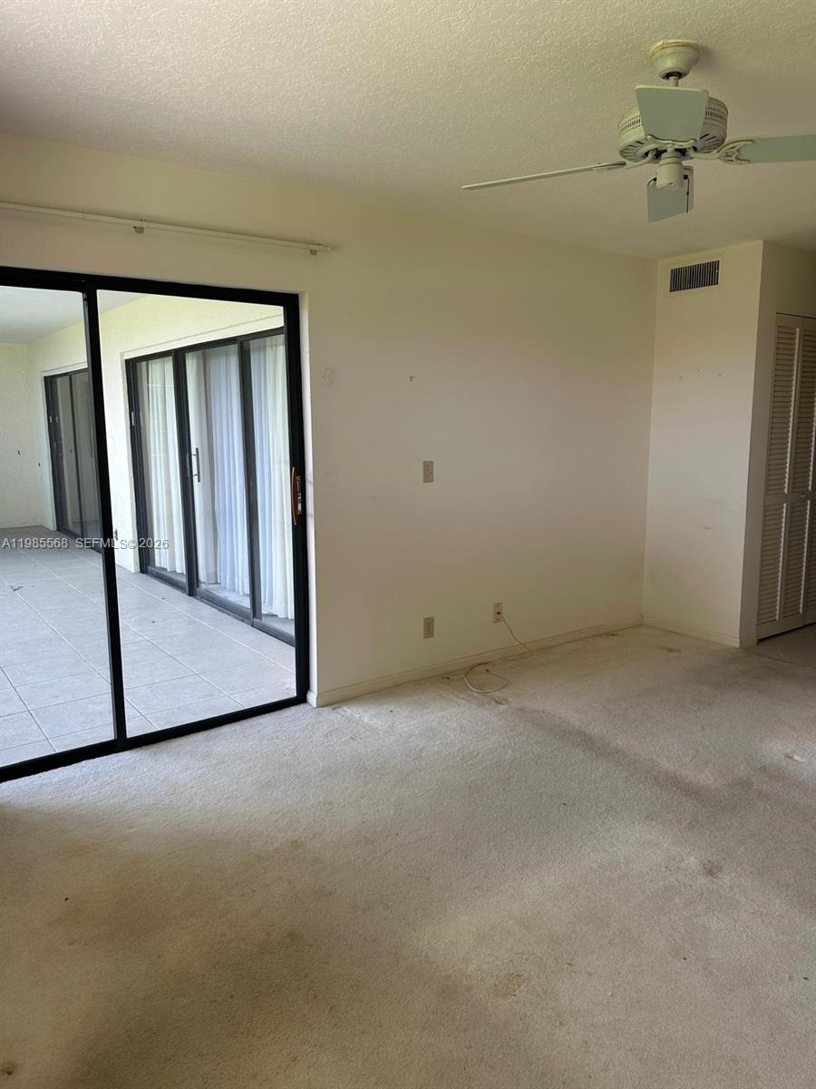 SHORES AT WELLINGTON COND - Residential